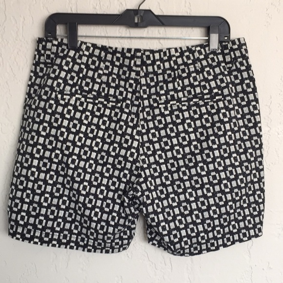Lee Midrise Patterned Shorts  Size 8 - Picture 2 of 6